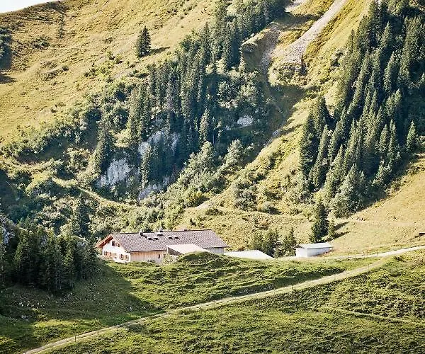 Berghotel Altes Wallberghaus